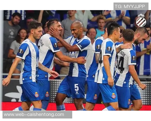 中国女篮23岁FMVP华丽转身成为宫鲁鸣战术核心助力夺冠 中国女篮23岁FMVP华丽转身成为宫鲁鸣战术核心助力夺冠